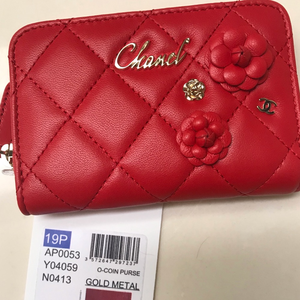 SOLD **** Chanel red lambskin O-case